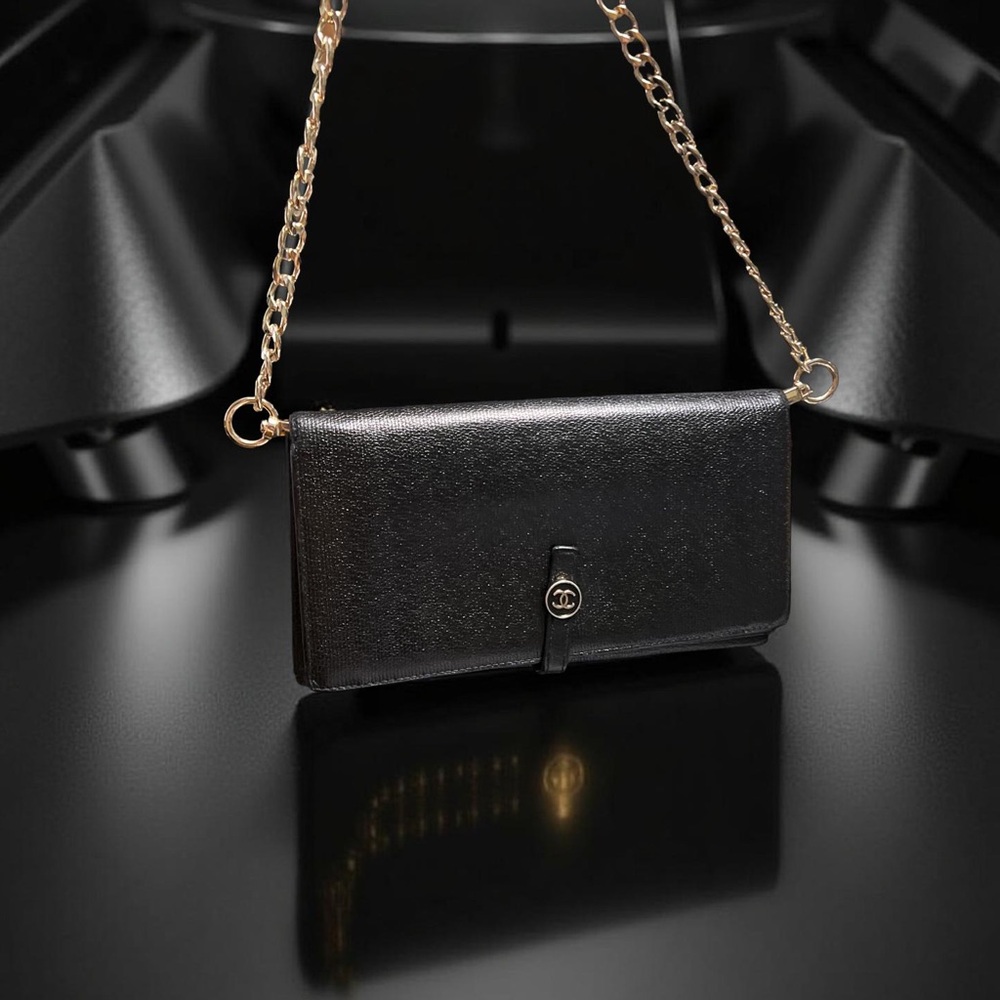 Chanel Caviar Wallet w/ unbranded gold chain